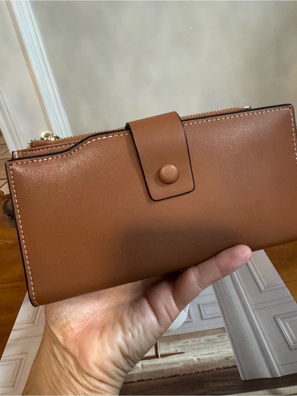 Brown Women’s Checkbook Wallet Snap Closure, ID Window, Zipper Pocket - Picture 3 of 11